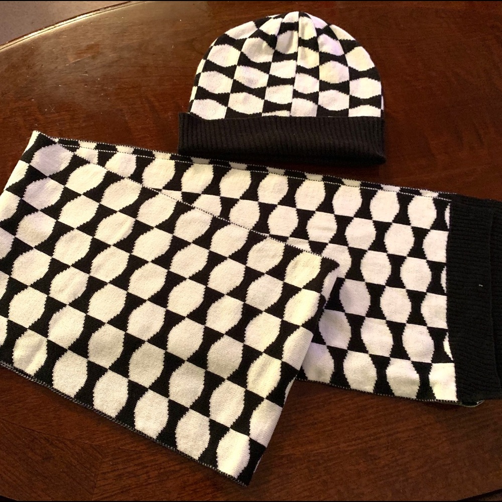 Kate Spade Scarf and Hat Set NWOT